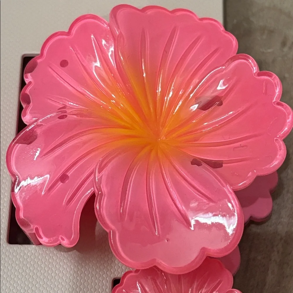 NWT Piper K Hawaiian tropical flower  Hair Clips Set of 6